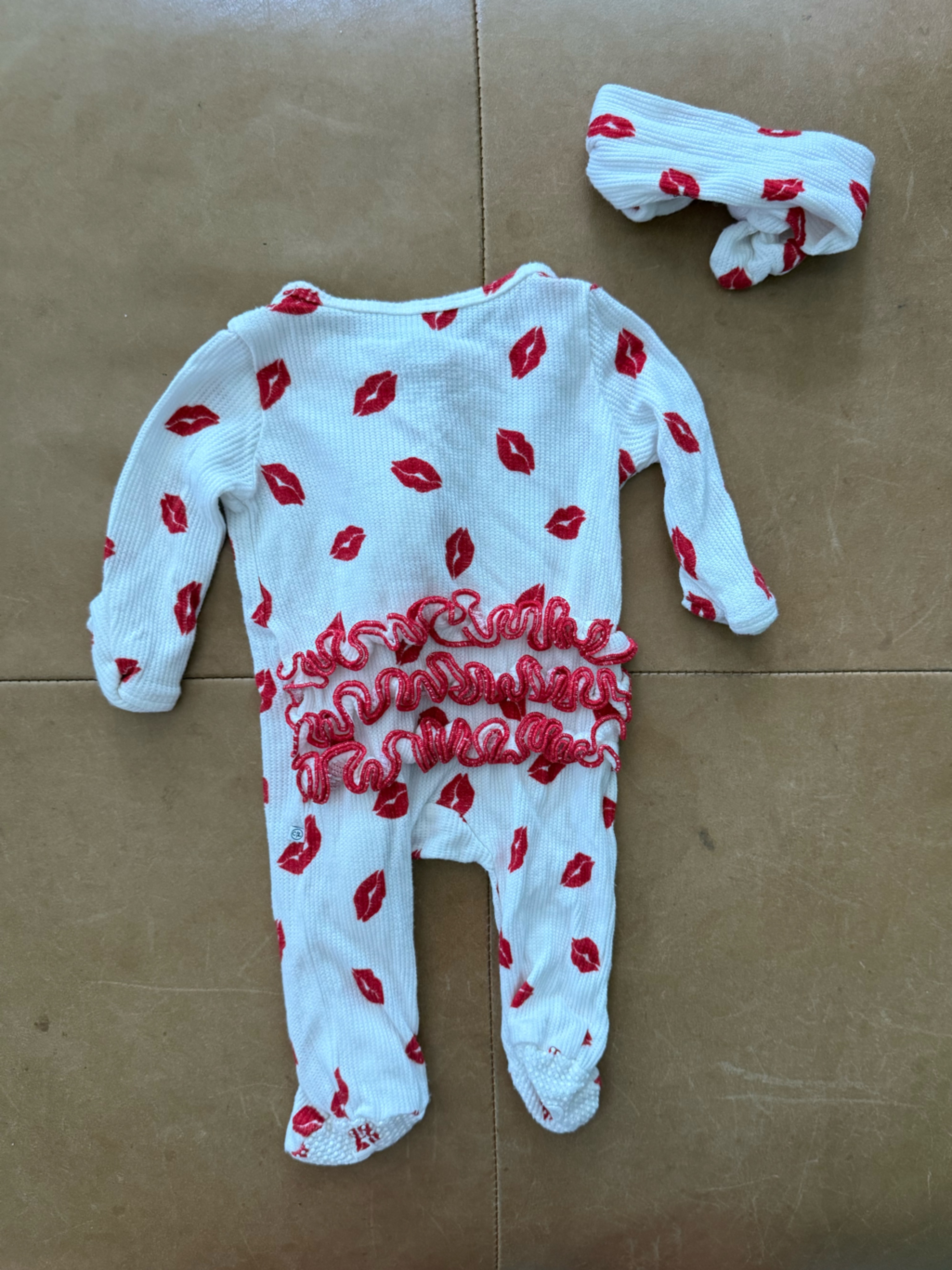 Caden Lane Viscose Bamboo Newborn Footie And Bow — image 2 of 3